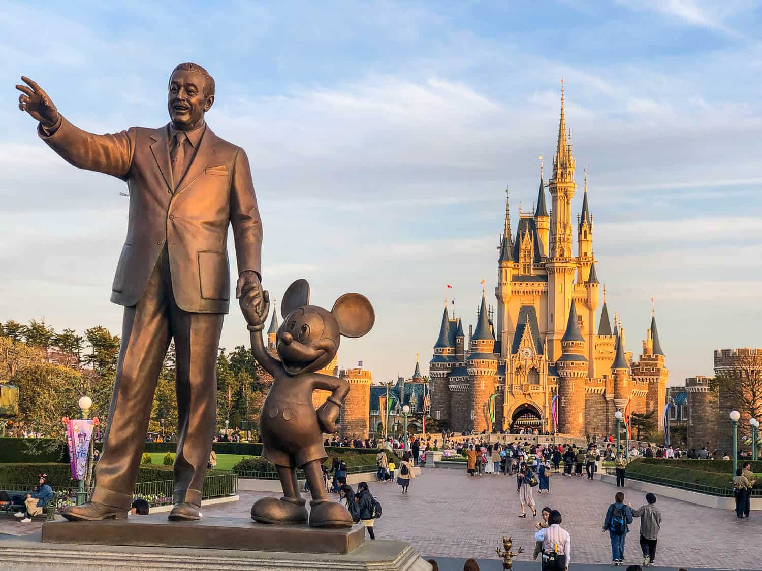 The Smartest Way to Get from Shinjuku to Disneyland Tokyo
